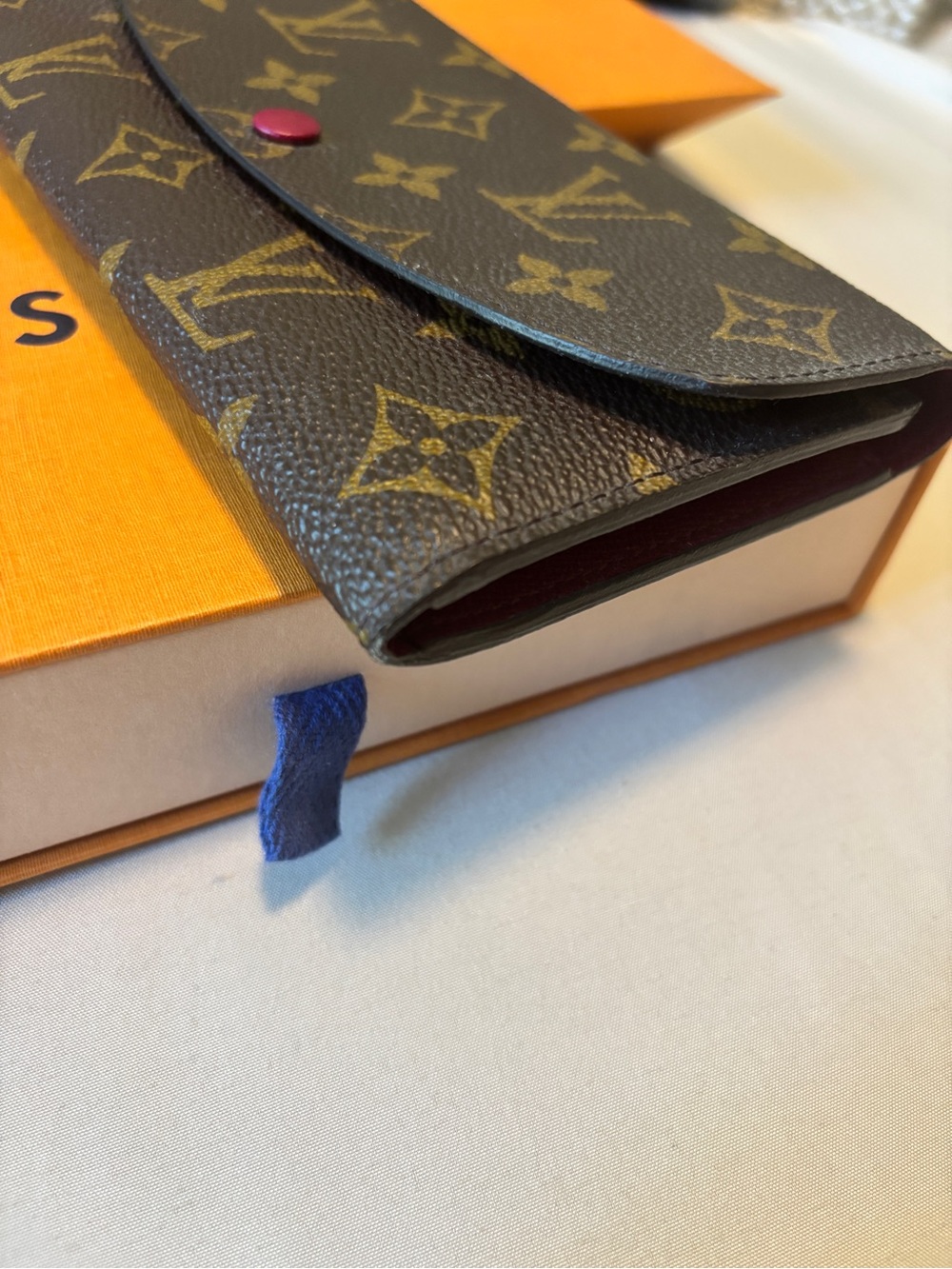 Louis Vuitton Monogram Canvas Wallet in Brown with Pink Snap - Picture 14 of 16